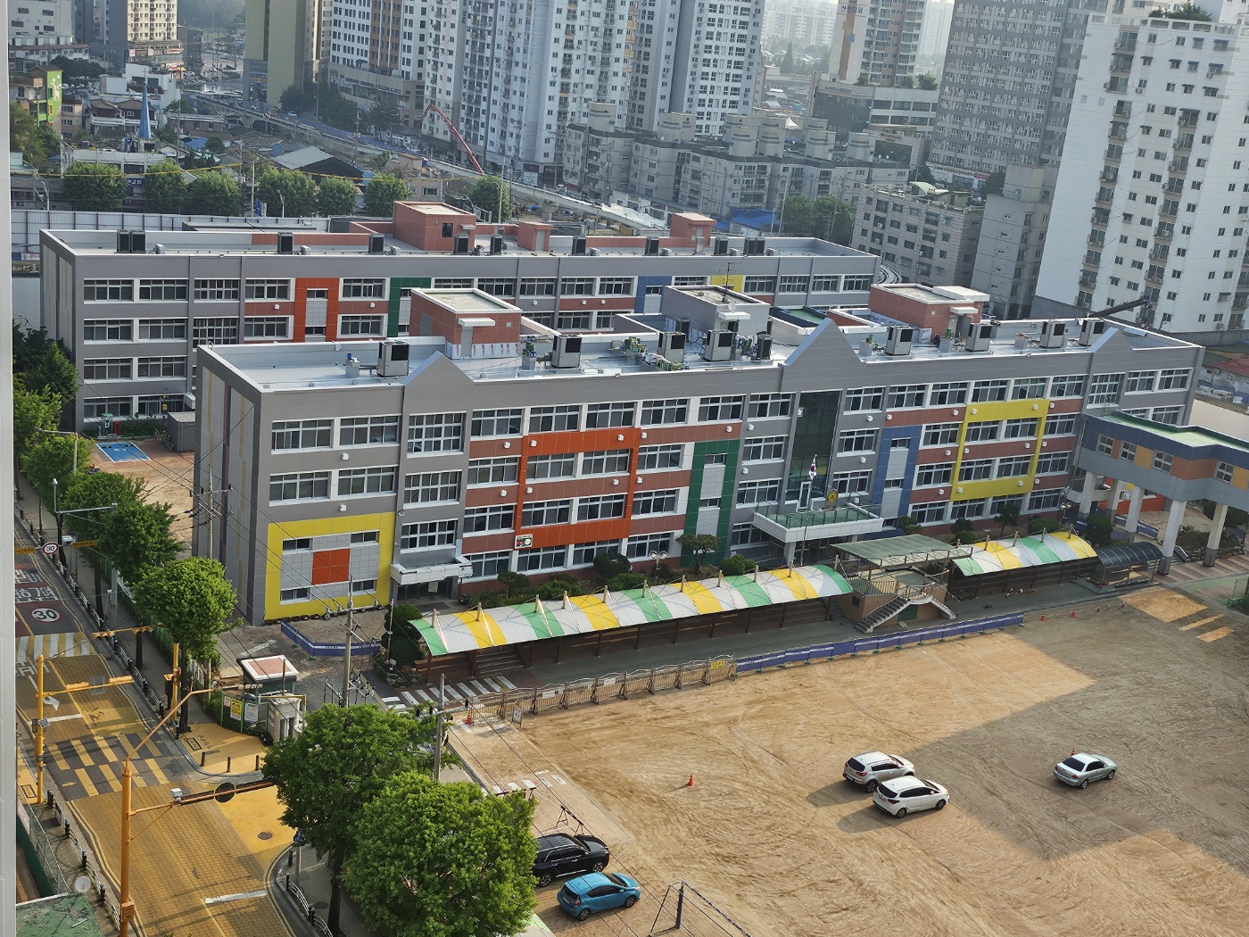 인천부원초등학교, 인천산곡남초등학교  외벽개선 및 외부창호 개선공사 완료